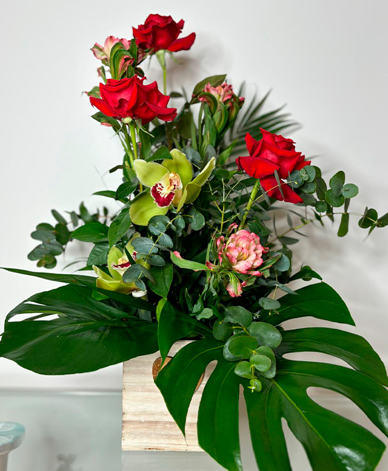 Comprar Centro de Flores Rojas de Espliego Floristería