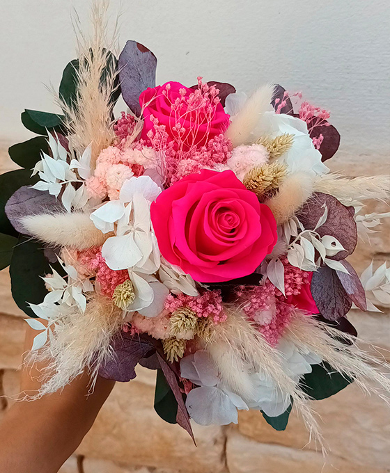 Ramo de Flores Rosa Intenso en Tielmes